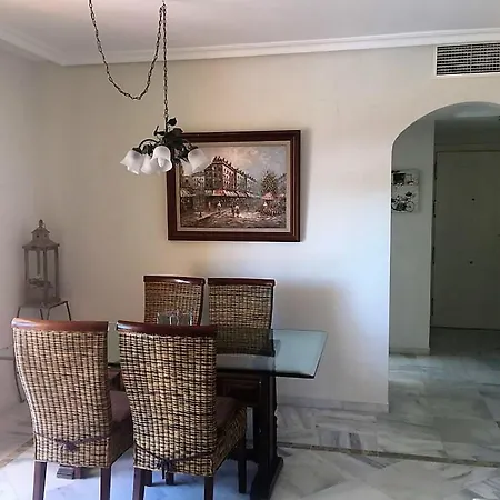 Apartamento Piso A 10 Minutos Andando De Puerto Banús. Marbella