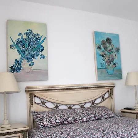 Piso A 10 Minutos Andando De Puerto Banus. Appartement Marbellac