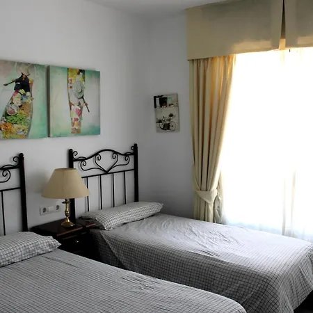 Piso A 10 Minutos Andando De Puerto Banus. Appartement
